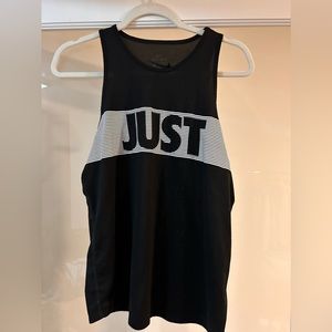 Nike workout tank / Size M